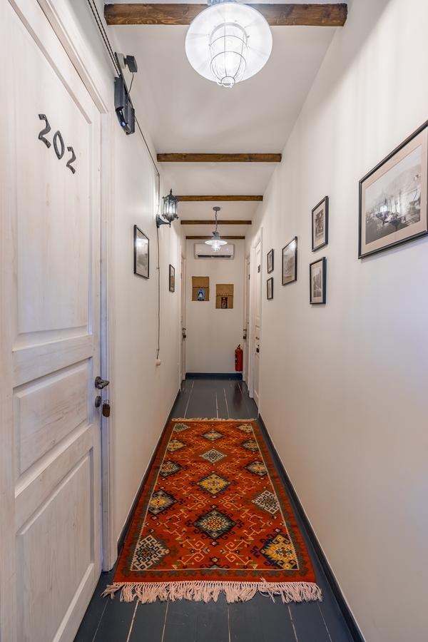 Doors Meidan Design Hotel 第比利斯 外观 照片