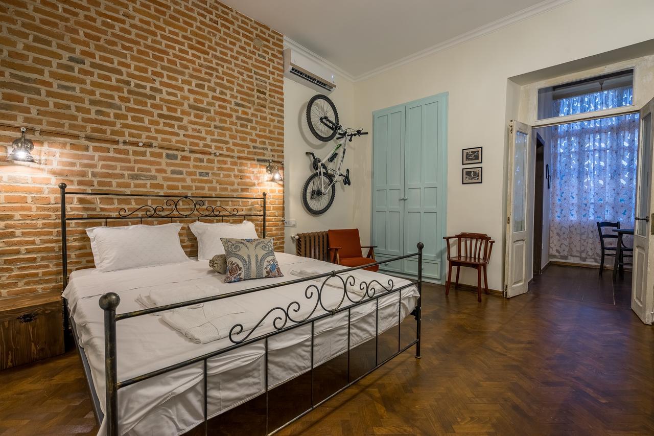 Doors Meidan Design Hotel 第比利斯 外观 照片